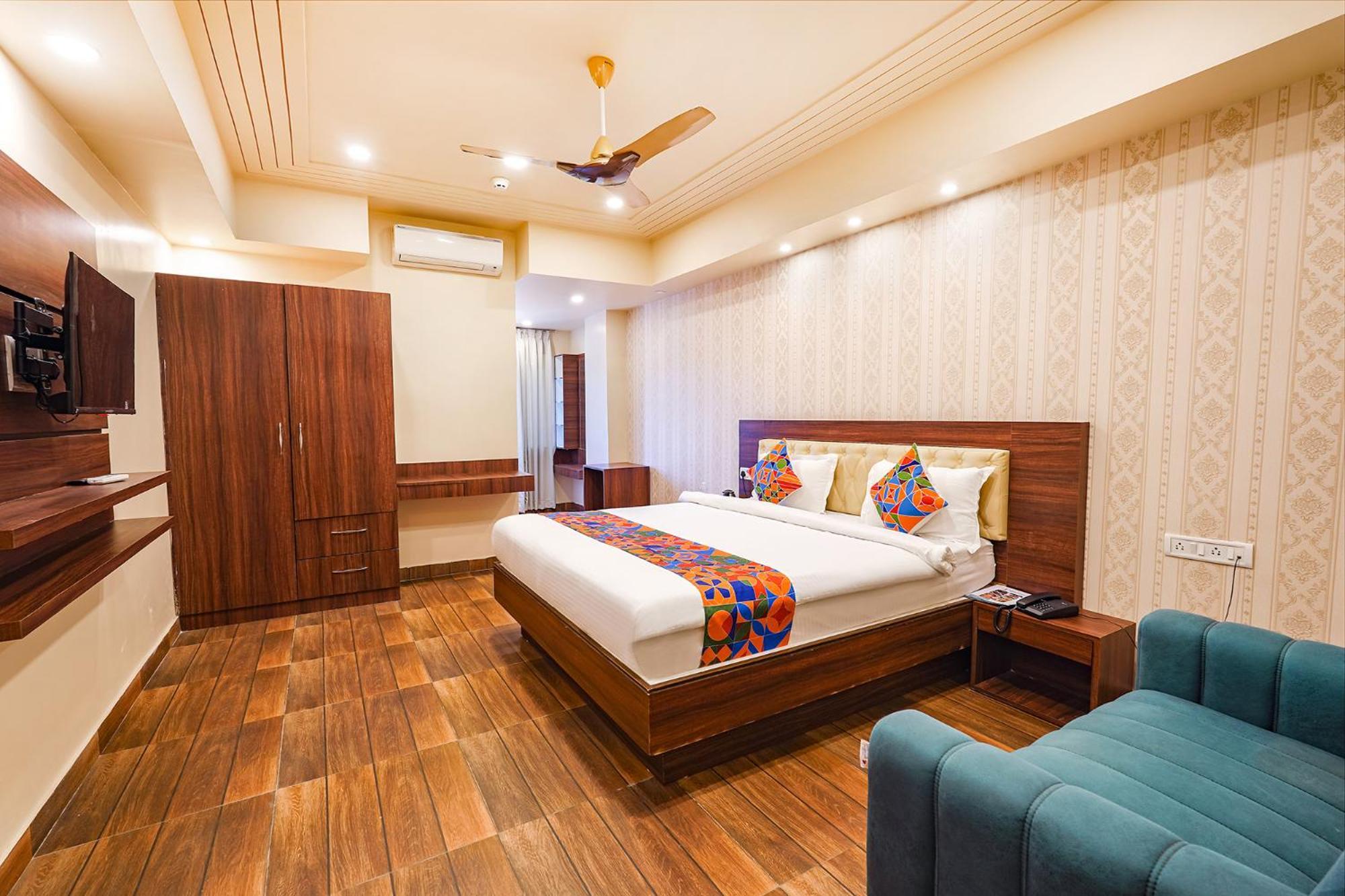 Fabhotel Grand Falcon Bangalore Exterior photo