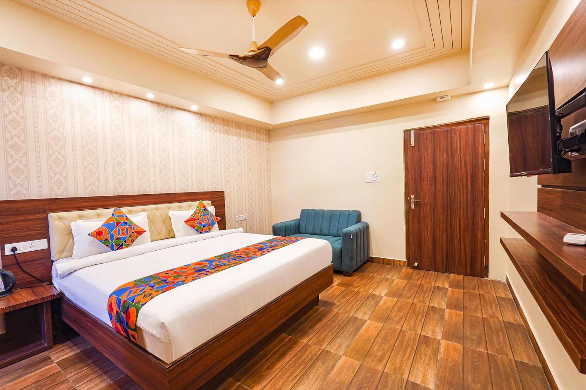 Fabhotel Grand Falcon Bangalore Exterior photo